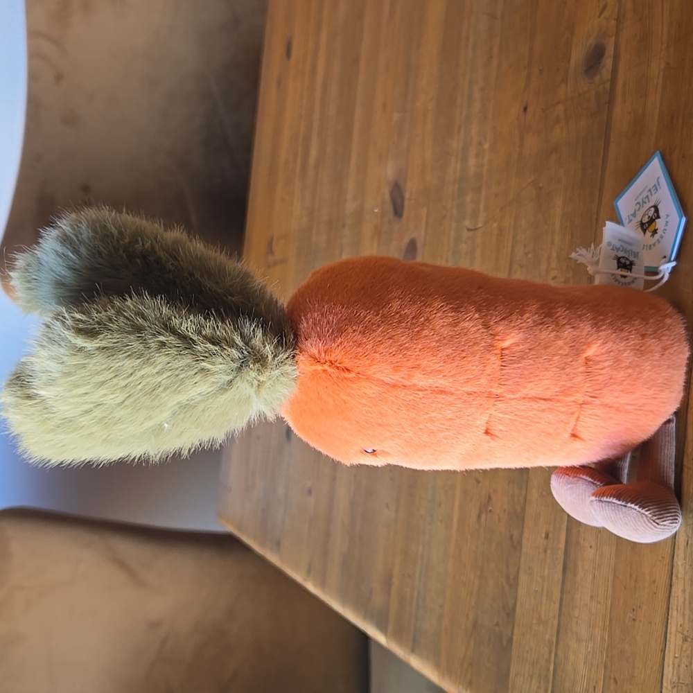 Jellycat Amuseables Carrot 11x2.4ix2.4" Soft & Plush BNWT Authentic - Picture 8 of 10